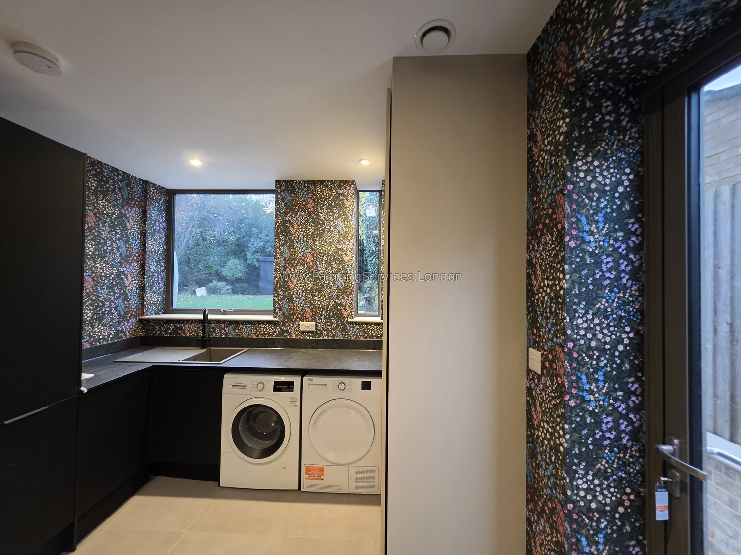 Professional wallpaper hanging services in London